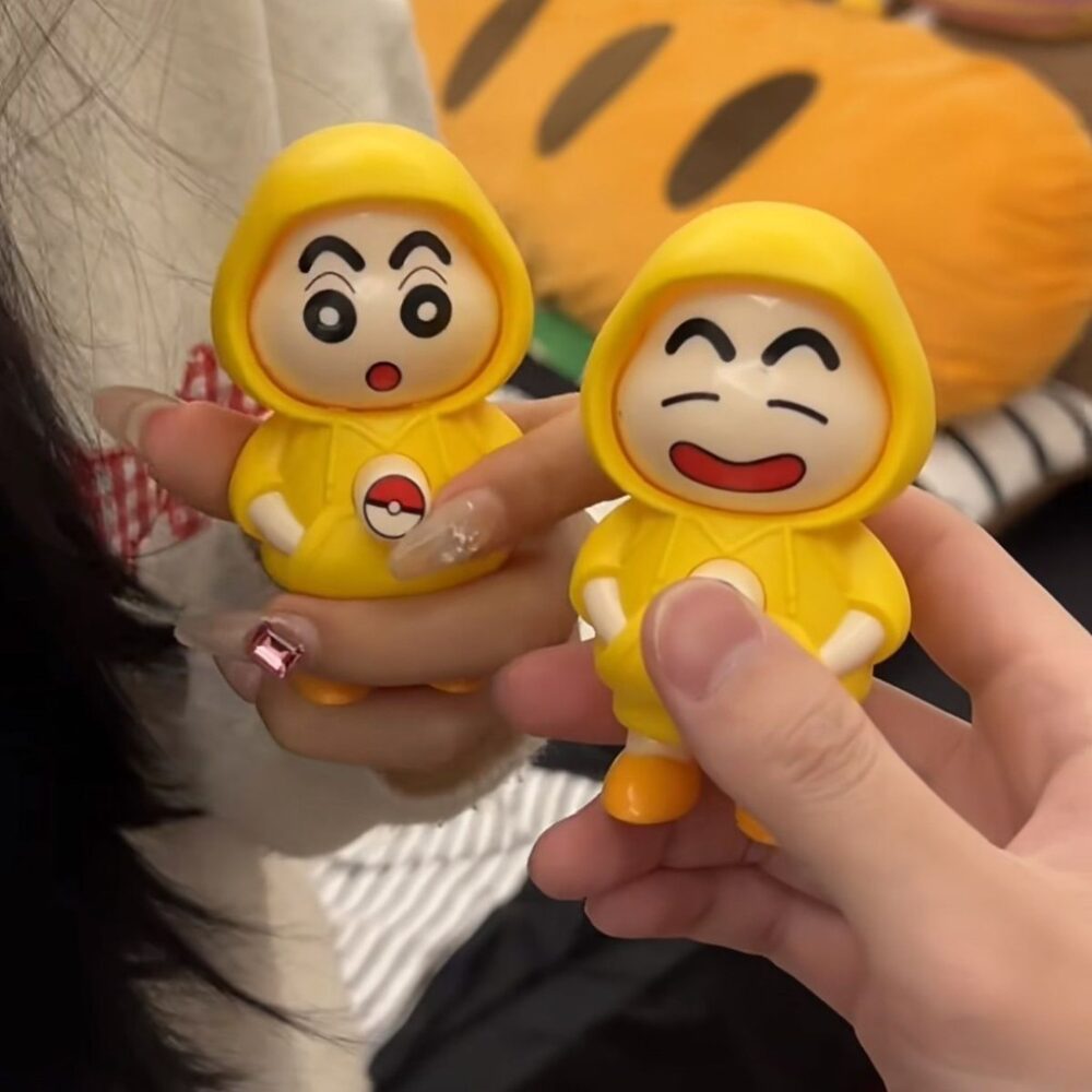 Crayon Shin Chan Keychain Creative Face Changing Keyring Funny Toy Surprise Gift Children's Day - Image 3