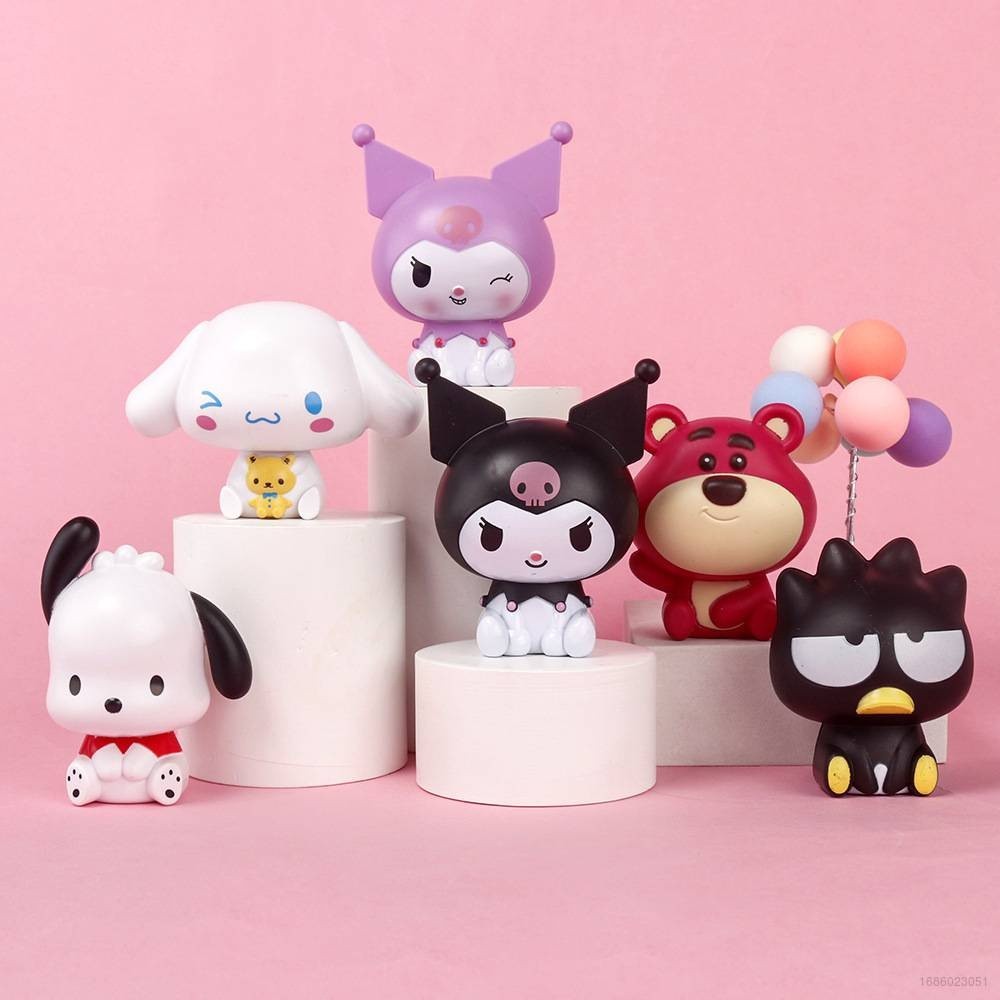 New action doll children's Birthday cake decoration strawberry bear toy kulomi cake decoration toys