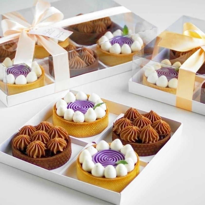 4 / 6  Slots Packaging Tray With Transparent PVC Cover For Donuts Pastry Cake Decoration Gift Kek BX17874 / BX17876
