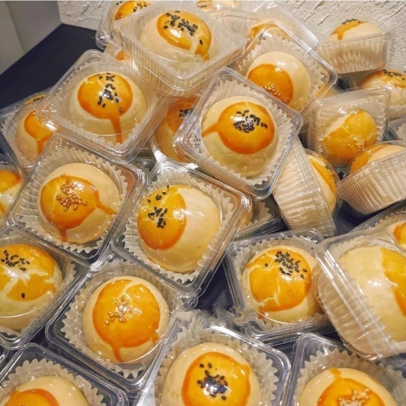 10pcs Egg yolk cake packaging box moon cake box single transparent round snow packaging box
